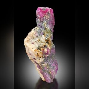 Pink Ruby crystal & striking Calcite matrix | weight: 108 grams